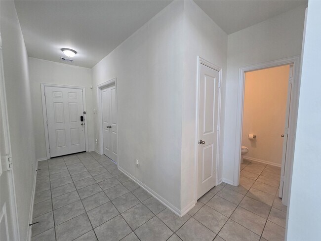 Foto del edificio - 7318 Parkview Dr