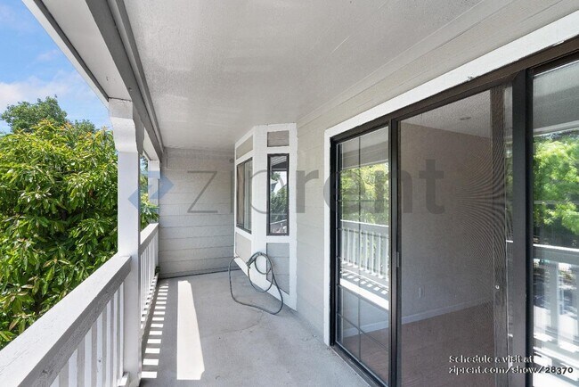 Building Photo - 5829 San Juan Ave