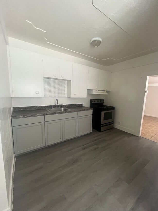 Building Photo - 1236 Vito Ave