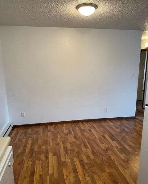 Building Photo - 206 Kuchenski Dr