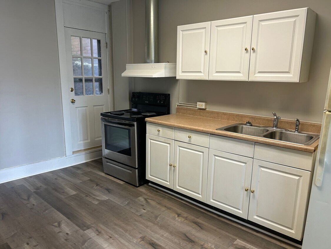 Foto principal - 416-418 Manor St.