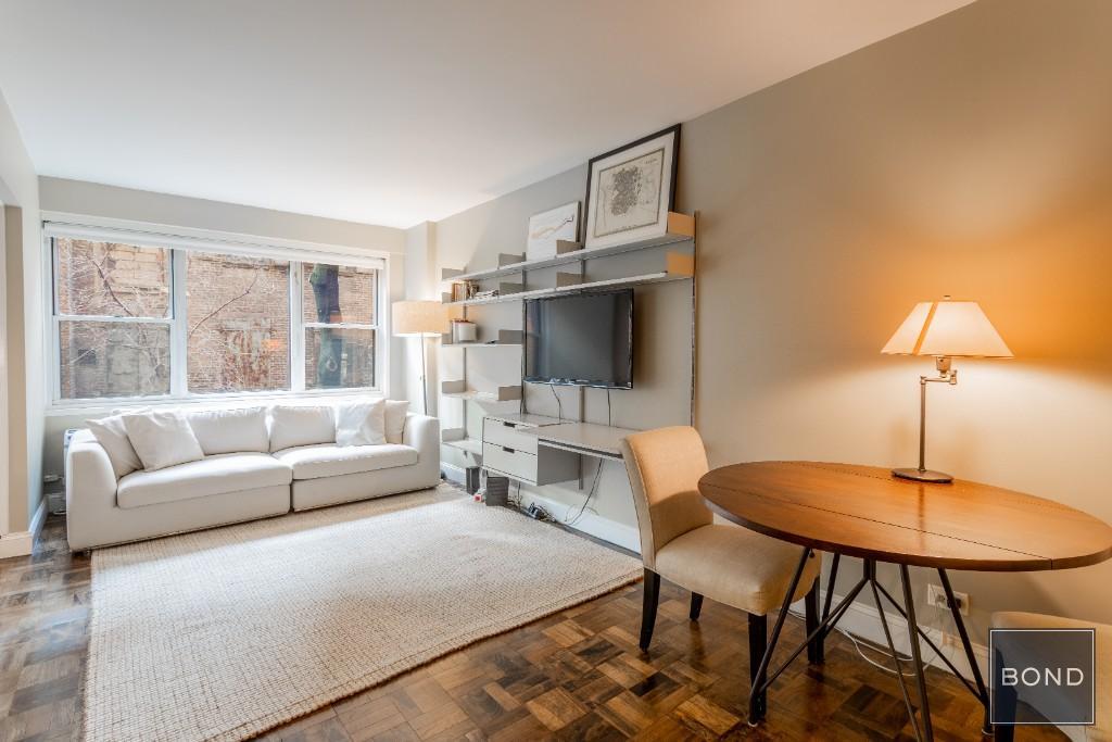14 Horatio St Unit 3J, New York, NY 10014 Room for Rent in New York