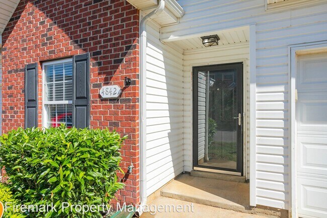 Building Photo - 3 br, 3 bath House - 4842 Chelanie Circle