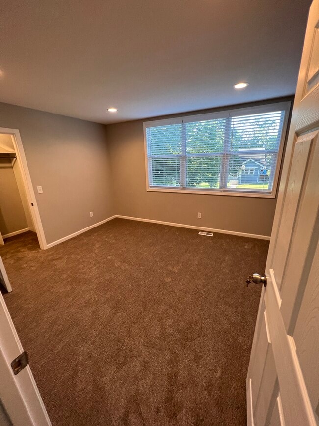 Upstairs bedroom - 1907 Princeton Ave