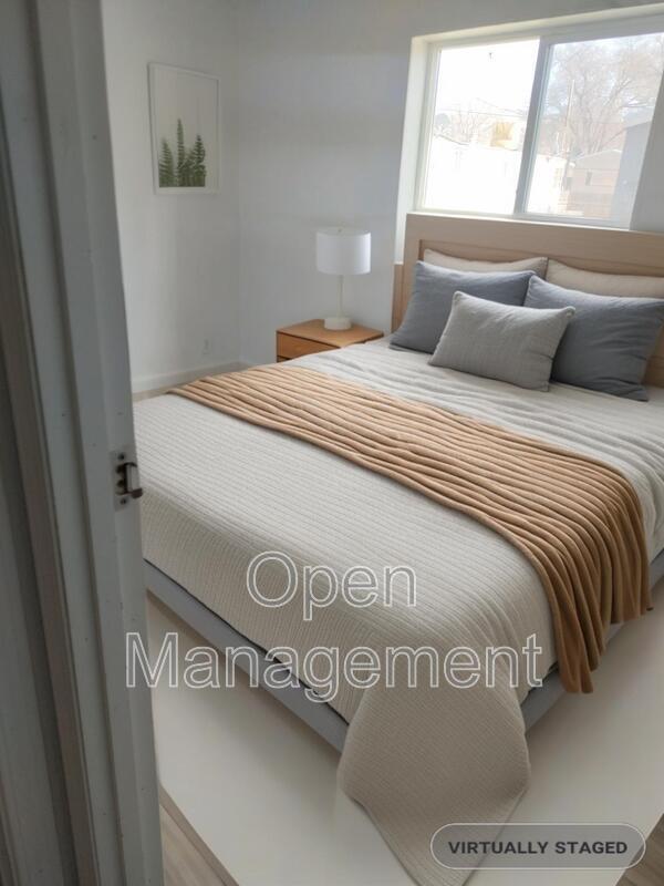 Building Photo - 93 Park Rd