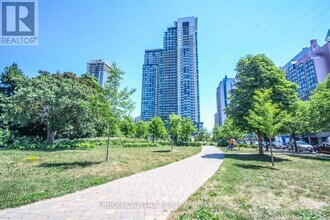 Building Photo - 5168 Yonge St