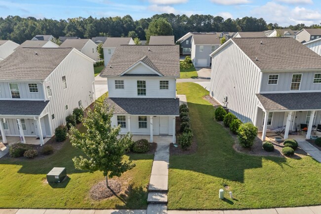 Foto del edificio - 365 Lorien Way