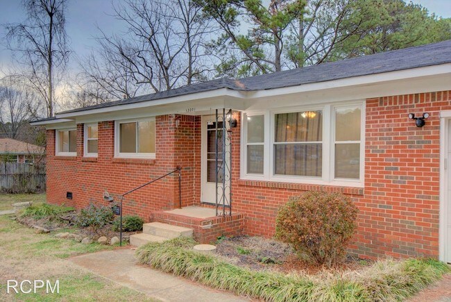 Building Photo - 13001 Chaney Thompson Rd SE
