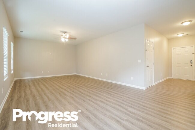 Building Photo - 4200 Stilwell Dr