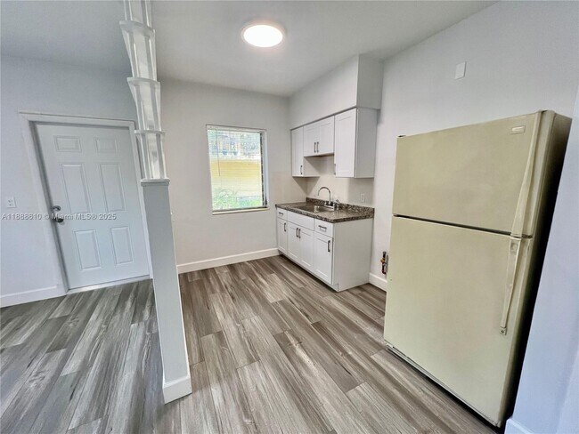 Foto del edificio - 962 NW 6th St