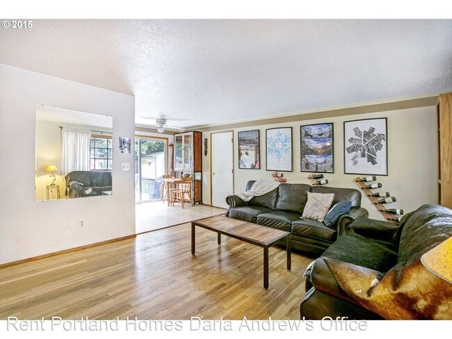 Building Photo - 3 br, 1 bath House - 17956 SW Sandra Lane