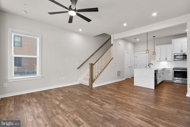 Foto del edificio - 16302 Connors Wy