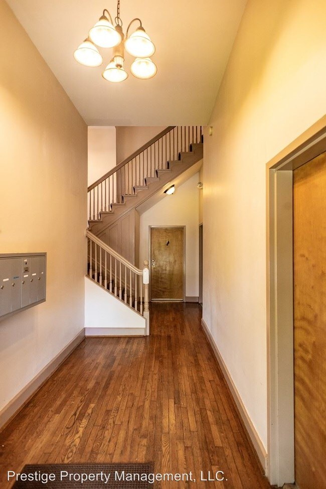 Foto del edificio - 2154 Sinton Ave