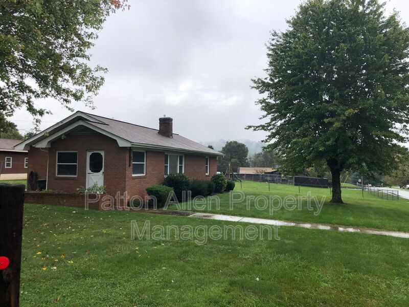 35 Olivette Rd, Asheville, NC 28804 House Rental in Asheville, NC