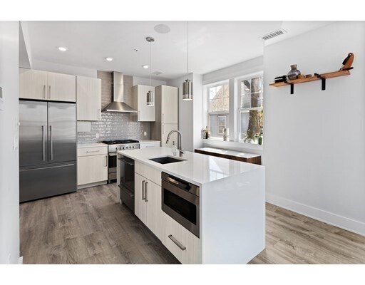 Building Photo - 176 Humboldt Ave