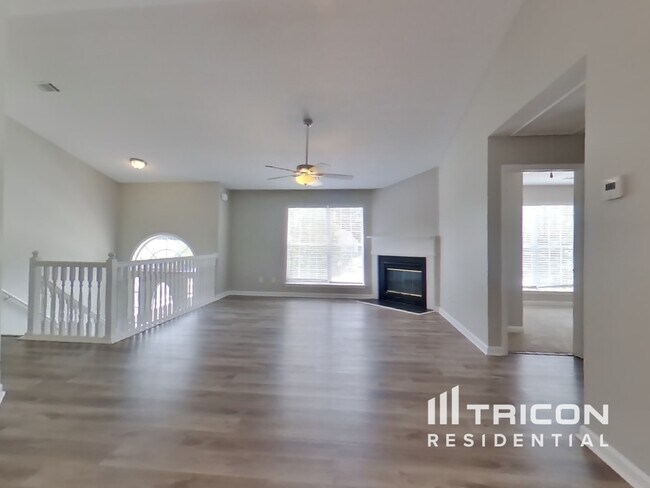 Building Photo - 5562 Katherine Village Dr