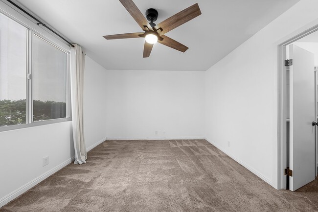 Building Photo - 4843 Collwood Blvd
