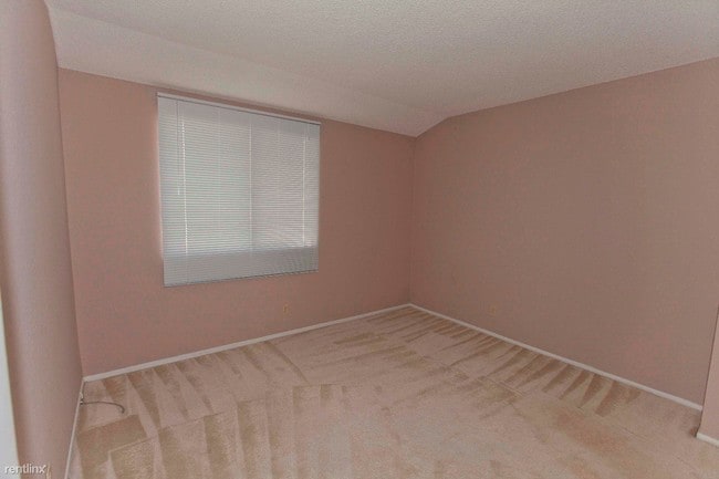 Building Photo - 1811 Ewing Ct