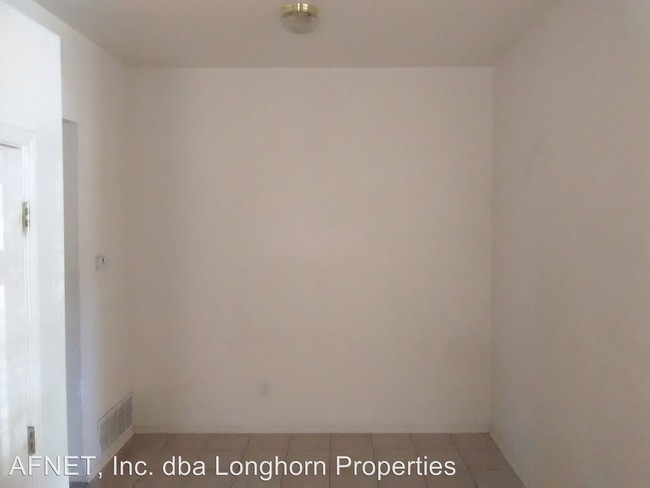 Building Photo - 4105 Alan Kent Dr