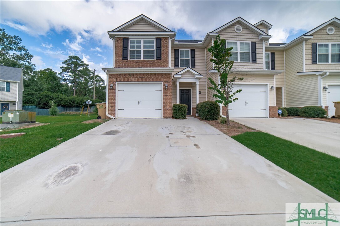 Primary Photo - 140 Cantle Dr