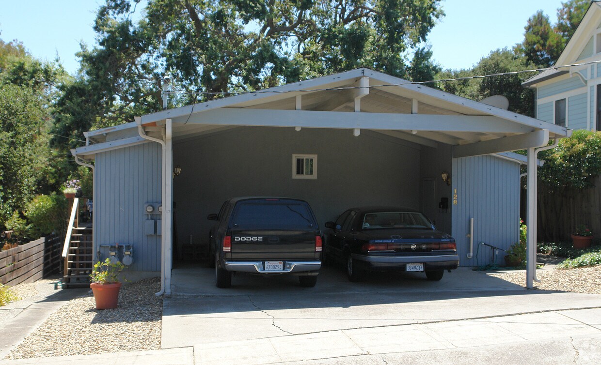 Primary Photo - 126-128 Marina Vista
