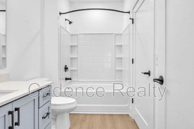 Photo - 610 S Kerr Ave Apartment