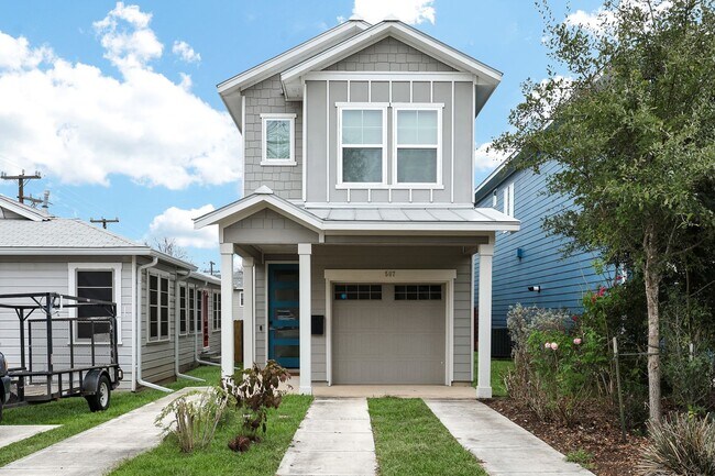 Building Photo - Terrell Hills Area