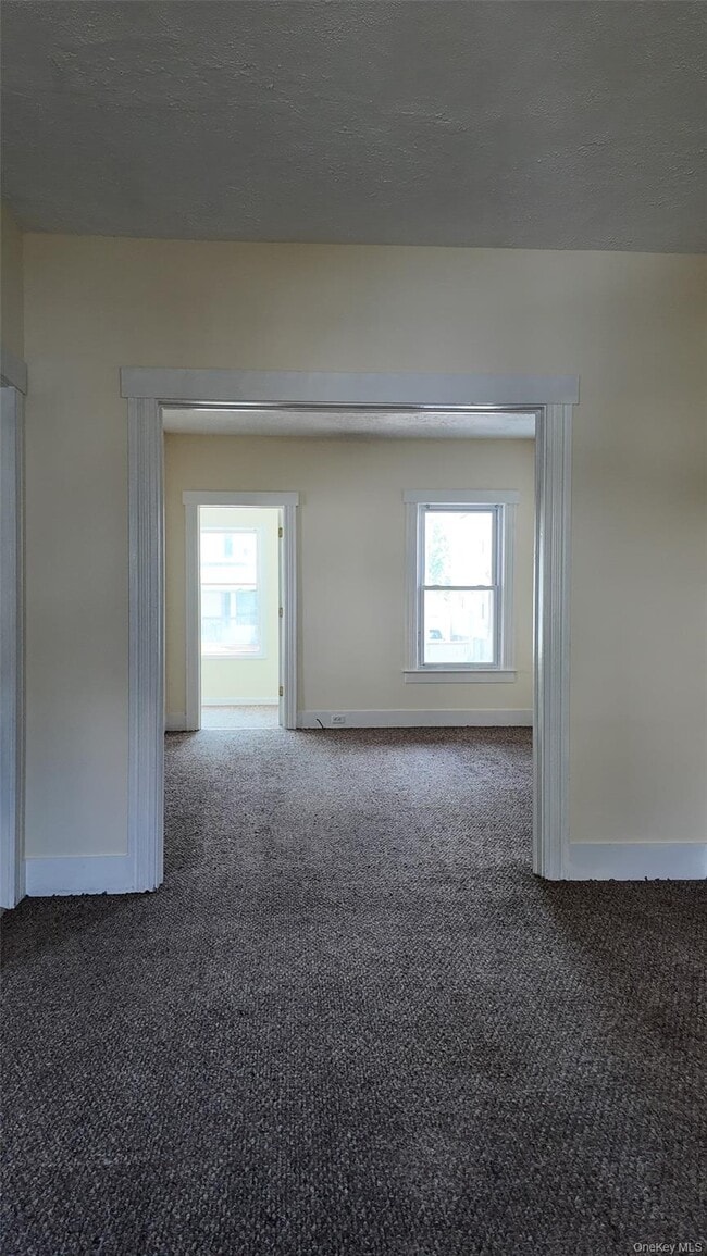 Building Photo - 187 Wickham Ave