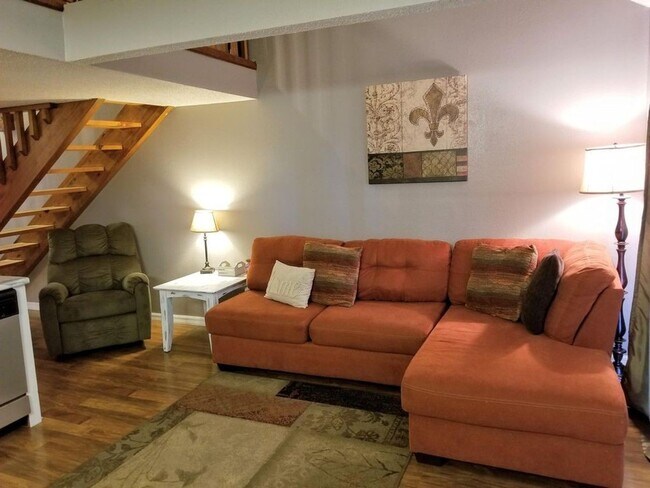 Foto del edificio - Recently Renovated Furnished 2 Bedroom 2 Bath Apartment in Branson MO