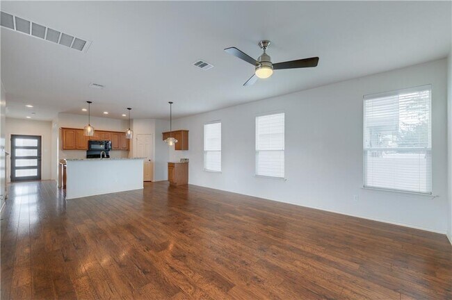 Building Photo - 1813 Franklin Mountain Dr