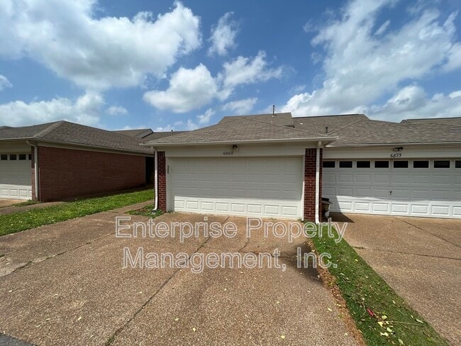 Building Photo - 6869 Century Oaks Dr