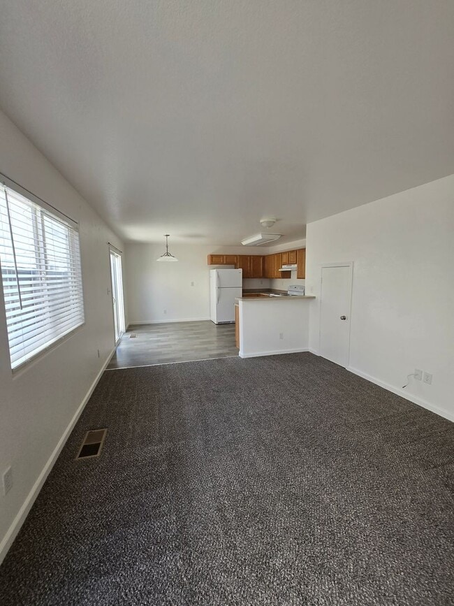 Building Photo - 141 Palmer Dr