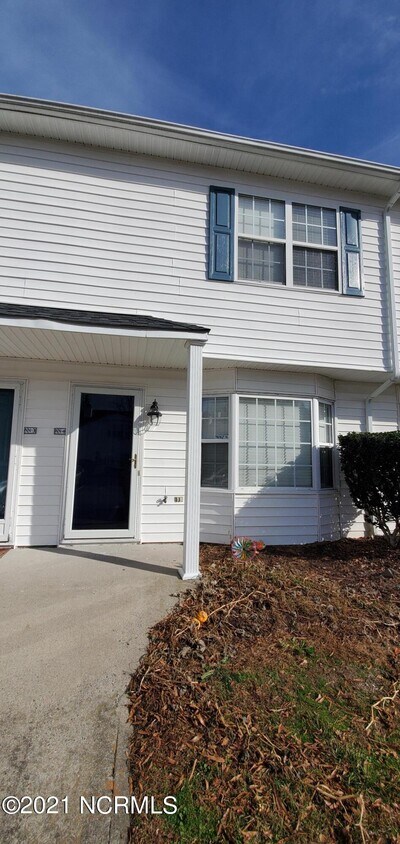 Primary Photo - 3919 Sterling Pointe Dr