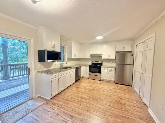 Foto del edificio - 6523 Hearthstone Dr