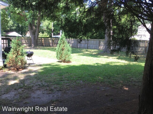 Building Photo - 3 br, 2 bath House - 1200 Newell Ave.