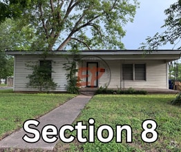 Building Photo - 600 Faulkner Ln
