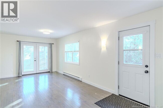 Building Photo - 177 Bellevue St
