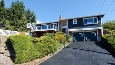 Building Photo - 849 Poplar Way