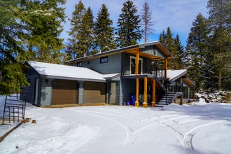Building Photo - 145 Sapphire Ct