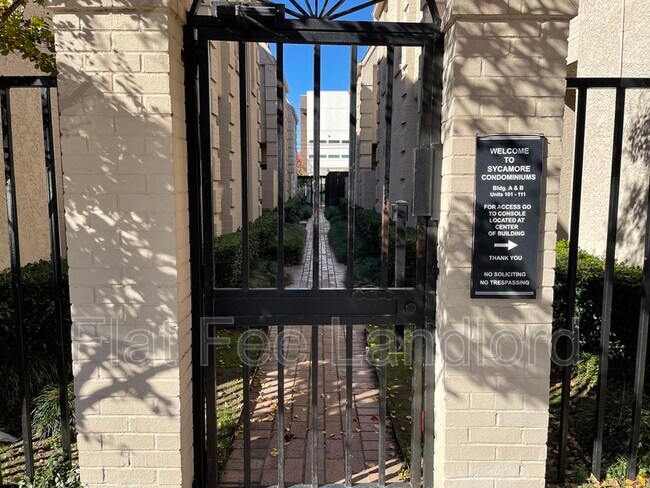 Foto del edificio - 4229 Cole Ave