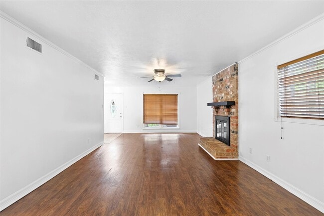 Foto del edificio - 3114 Glen Spring Dr