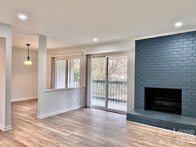 Foto del edificio - 11187 Harrowfield Rd