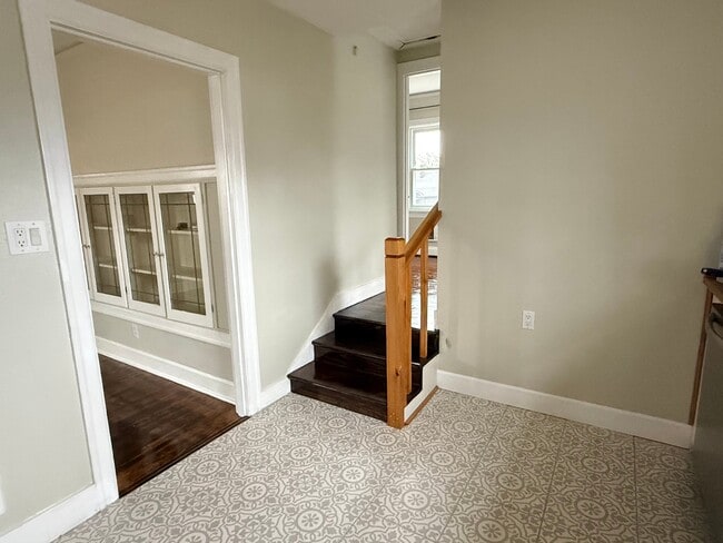 Foto del edificio - 2115 Wetmore Ave