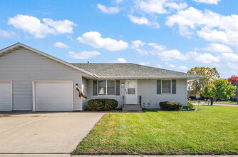 Building Photo - 315 N School St