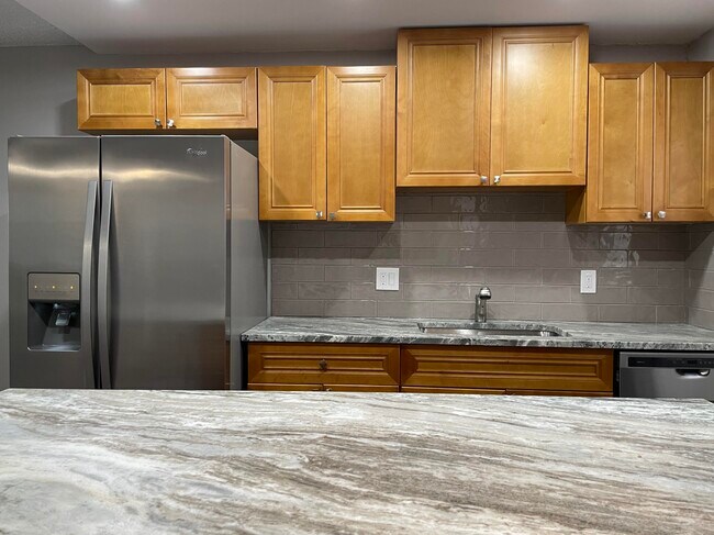 Foto del edificio - 650 SW 2nd Ave