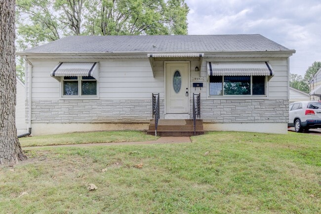 Building Photo - Beautiful 2-Bed, 1-Bath House in Overland ...