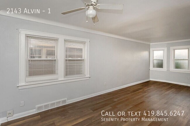 Foto del edificio - 2143 Alvin-1