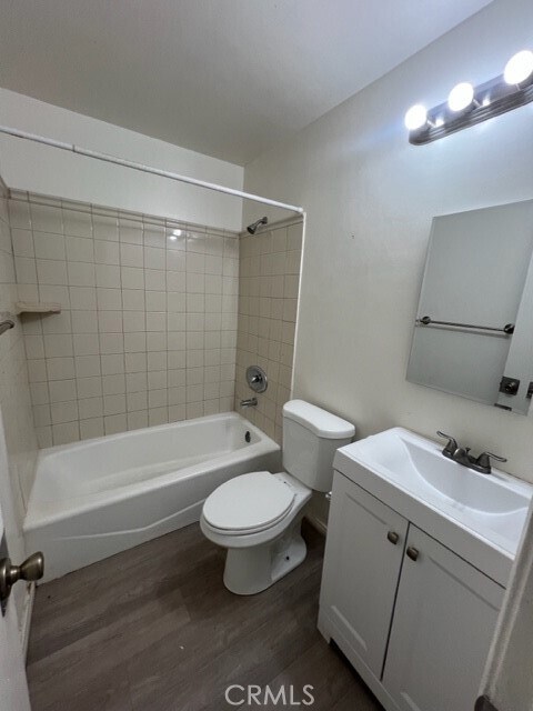 Foto del edificio - 1922 Bunker Ave