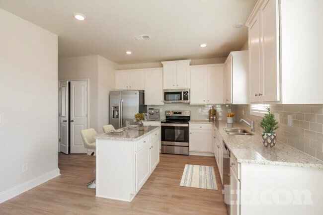 Interior Photo - Tricon Lake Norman