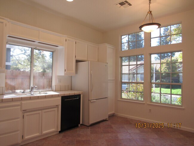 Foto del edificio - 15308 Medella Cir